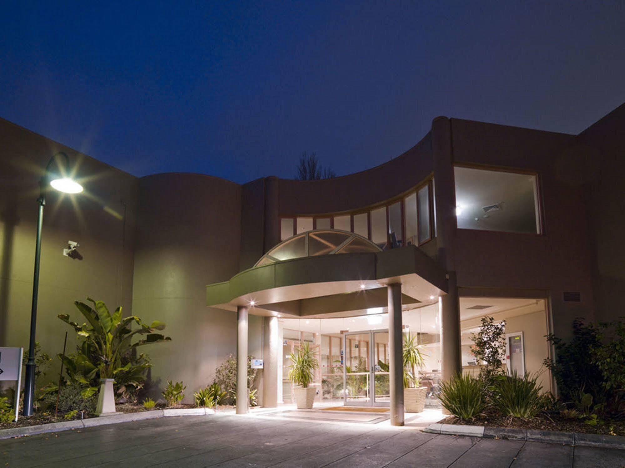 Kimberley Gardens Hotel, Serviced Apartments And Serviced Villas Melbourne Eksteriør bilde