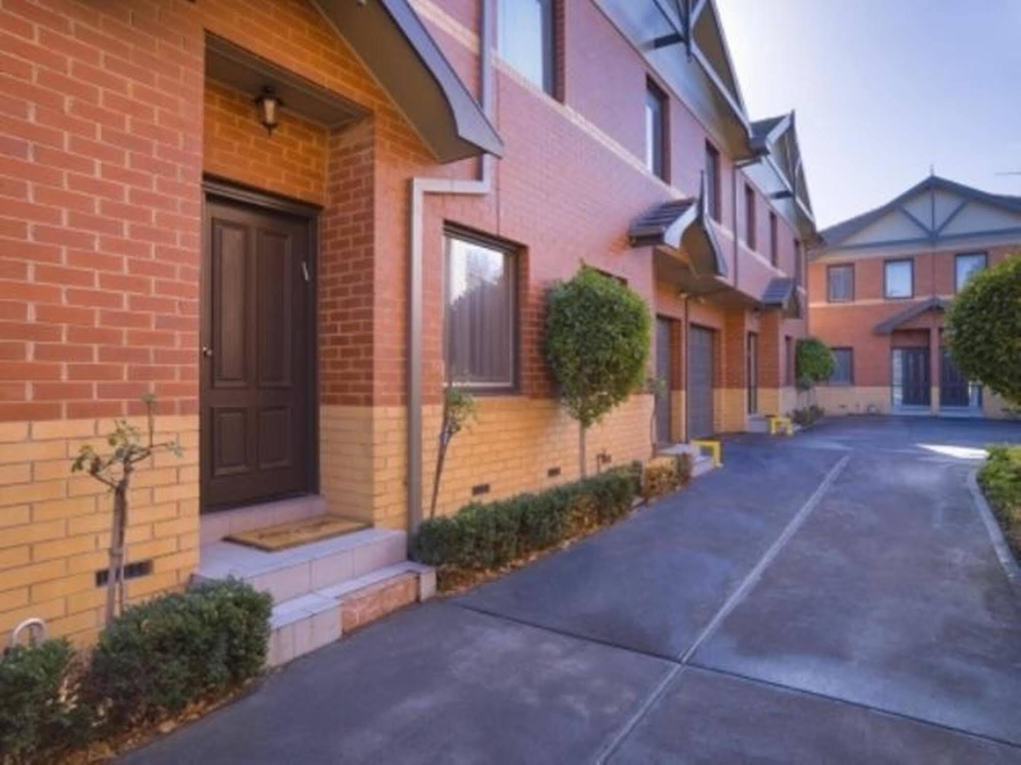Kimberley Gardens Hotel, Serviced Apartments And Serviced Villas Melbourne Eksteriør bilde